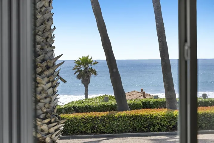 618 S Pacific Street, Oceanside, California 92054