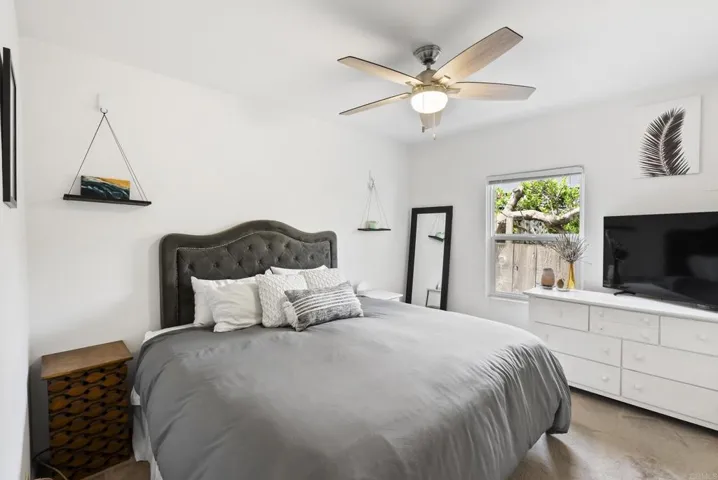 618 S Pacific Street, Oceanside, California 92054