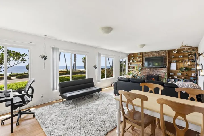 618 S Pacific Street, Oceanside, California 92054