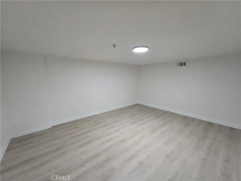 70 Harkness Avenue 4, Pasadena, California 91106 home-pic-7