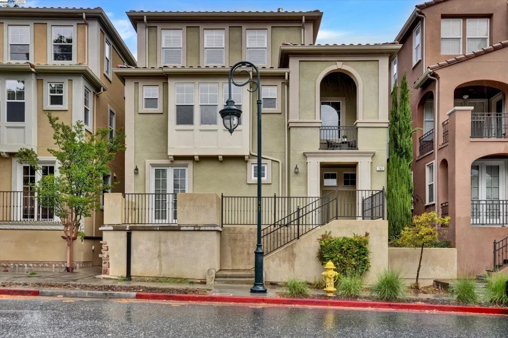 , San Jose, California 95136 home-pic-0