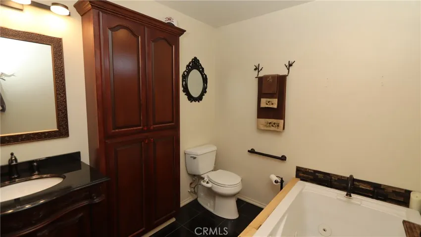17224 Mustang Court, Lower Lake, California 95457
