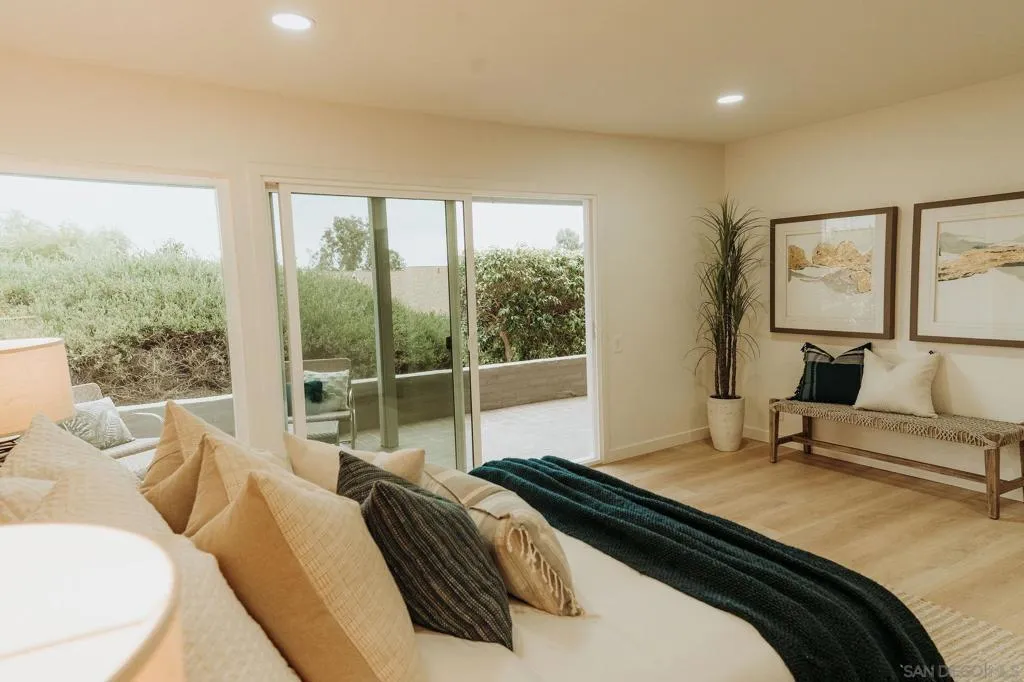 2143 Caminito San Martin, La Jolla, California 92037 home-pic-28