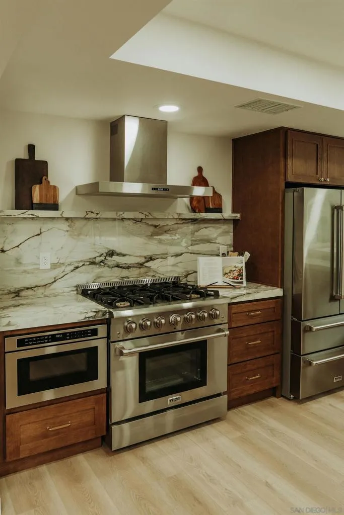 2143 Caminito San Martin, La Jolla, California 92037 home-pic-8