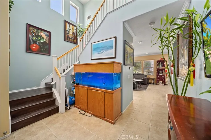 28314 Roman Court, Saugus, California 91350