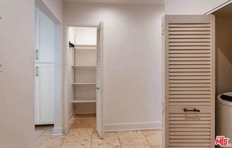 840 S Curson Avenue, Los Angeles, California 90036