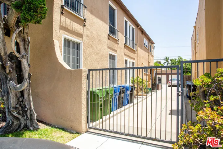 840 S Curson Avenue, Los Angeles, California 90036