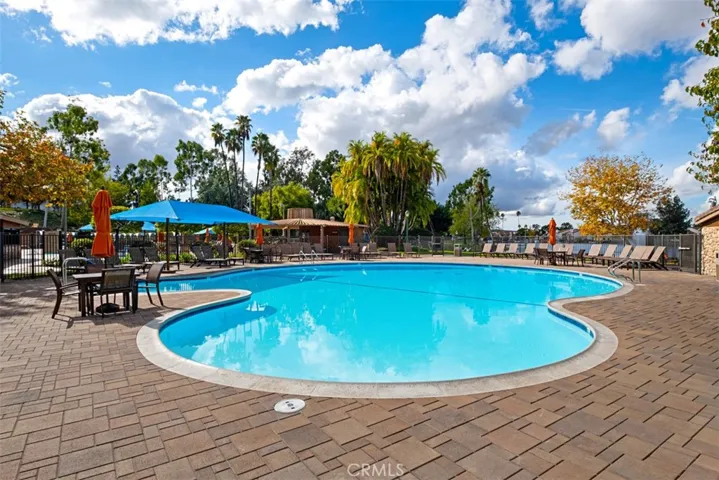 Adult pool & spa & outdoor shower.
