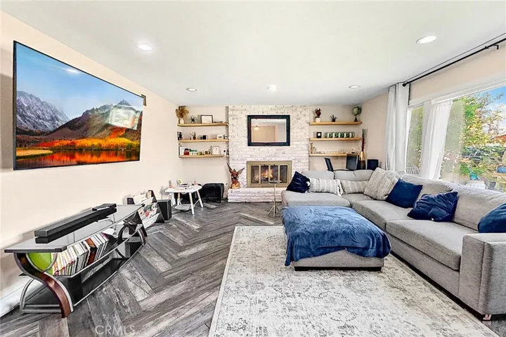 6800 Berry Avenue, Buena Park, California 90620