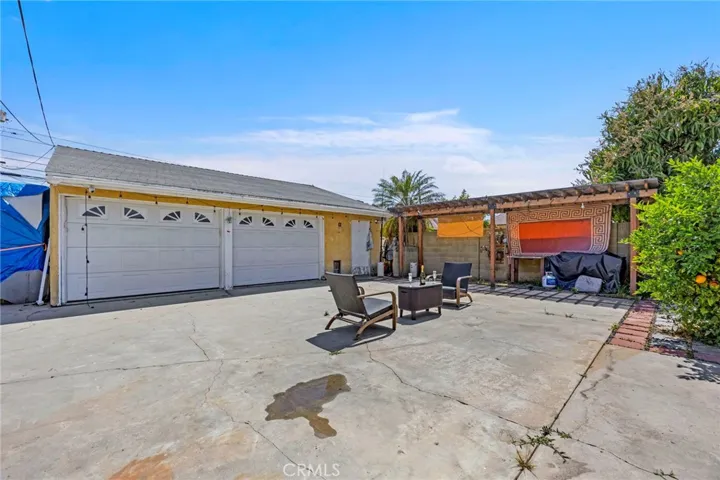 4 Car Garage