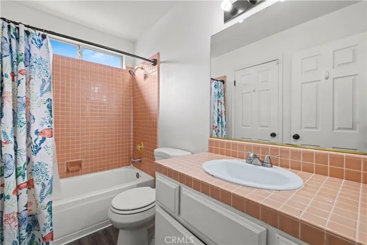 10213 Single Oak Drive, Bakersfield, California 93311