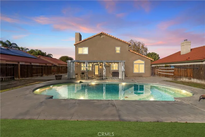 10213 Single Oak Drive, Bakersfield, California 93311