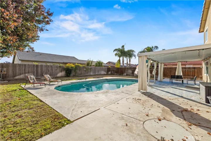 10213 Single Oak Drive, Bakersfield, California 93311