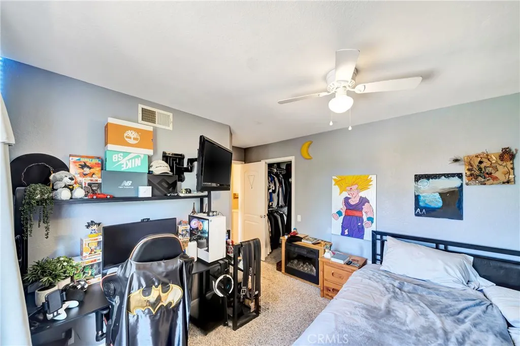 39884 Golfers Drive, Palmdale, California 93551 home-pic-39