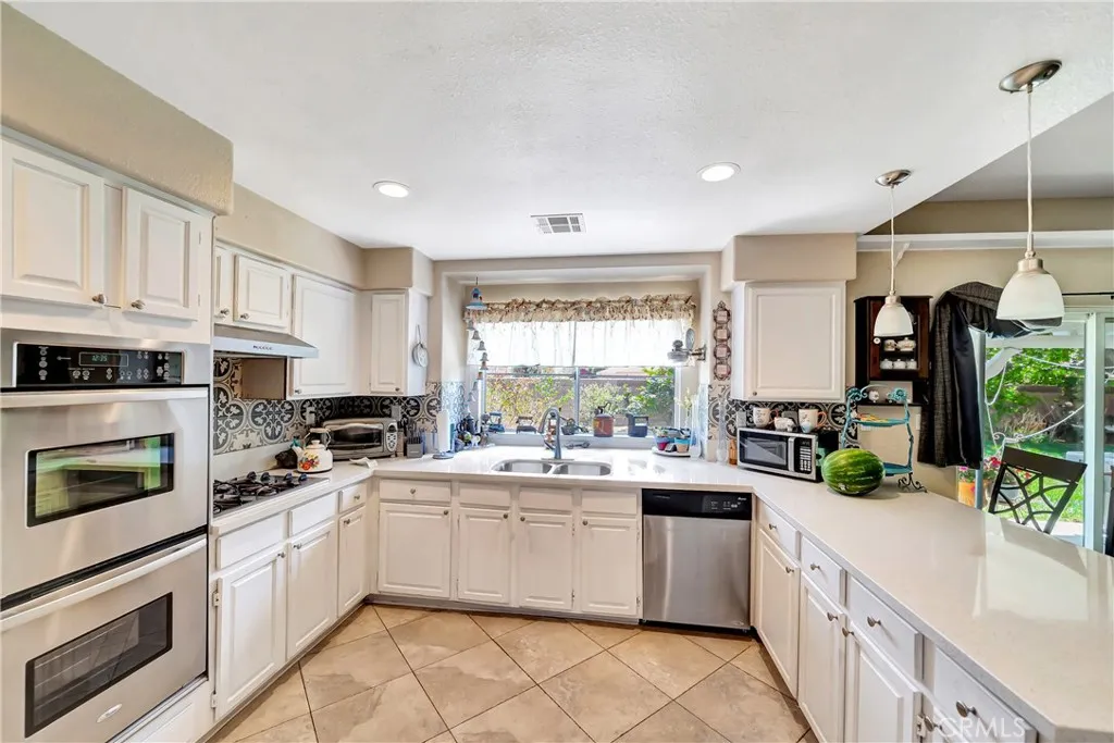 39884 Golfers Drive, Palmdale, California 93551 home-pic-23