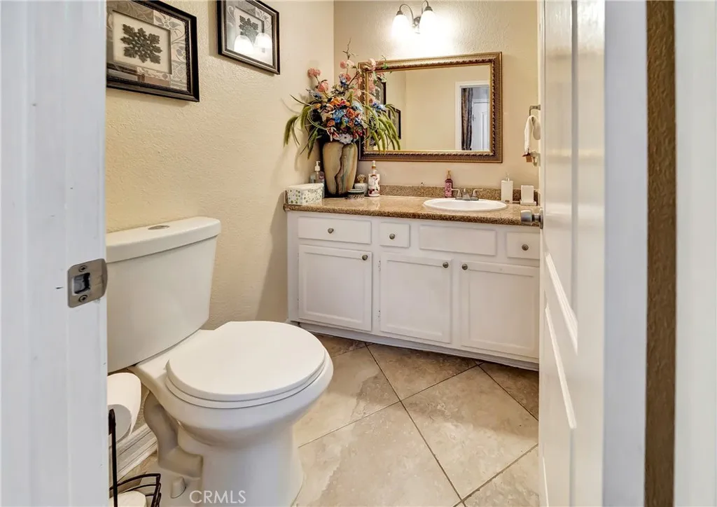 39884 Golfers Drive, Palmdale, California 93551 home-pic-26