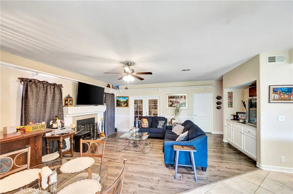39884 Golfers Drive, Palmdale, California 93551 home-pic-19