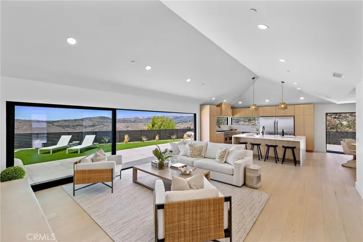 820 Calle Mendoza, San Clemente, California 92672