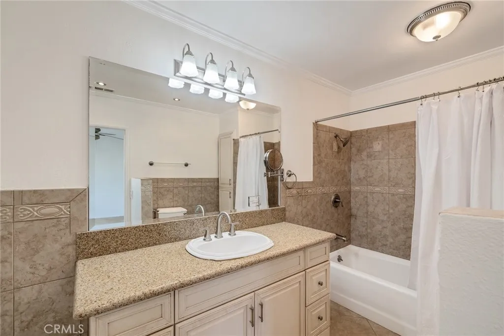 1024 S Weymouth Avenue, San Pedro, California 90732 home-pic-49