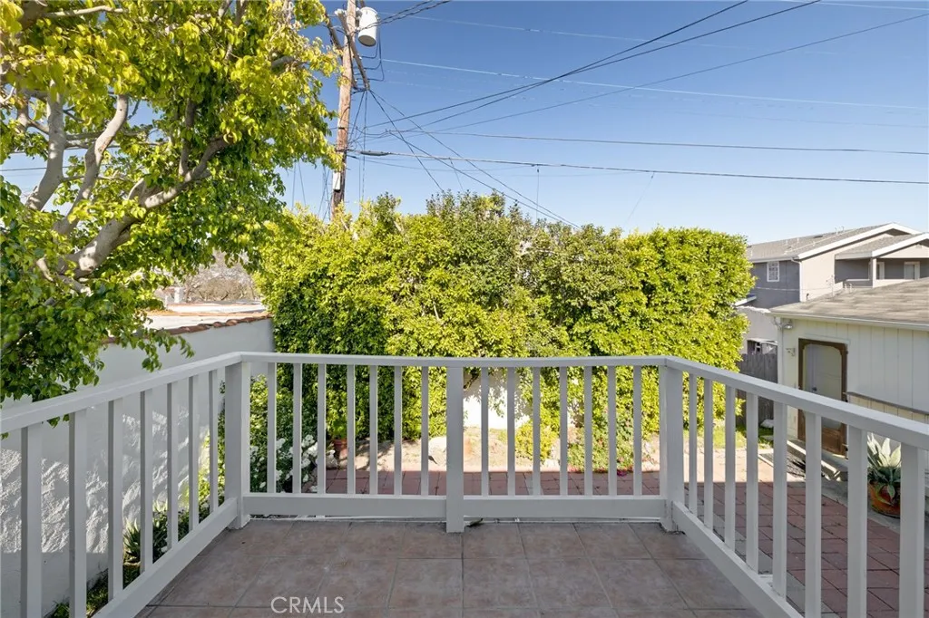 1024 S Weymouth Avenue, San Pedro, California 90732 home-pic-45