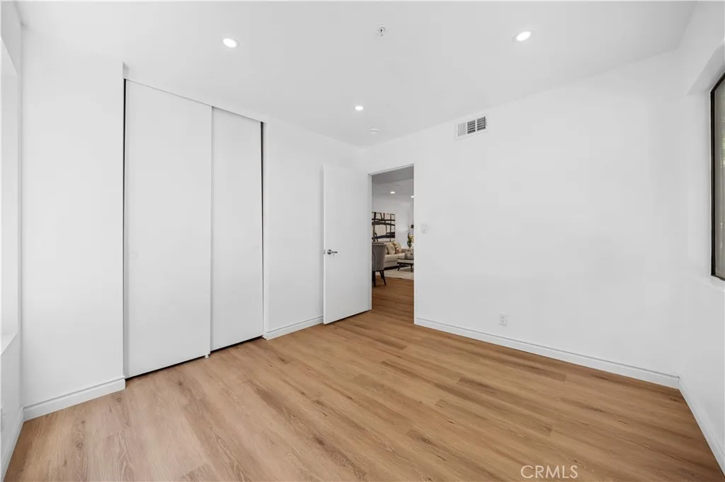 105 S Marguerita Avenue A, Alhambra, California 91801 home-pic-8