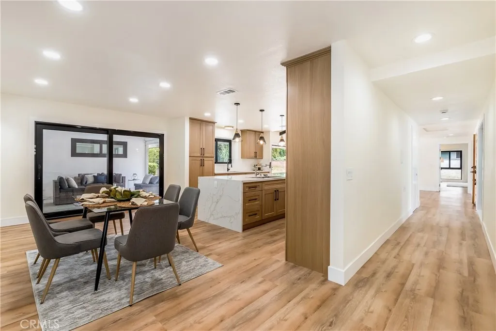 1216 W River Lane, Santa Ana, California 92706 home-pic-5