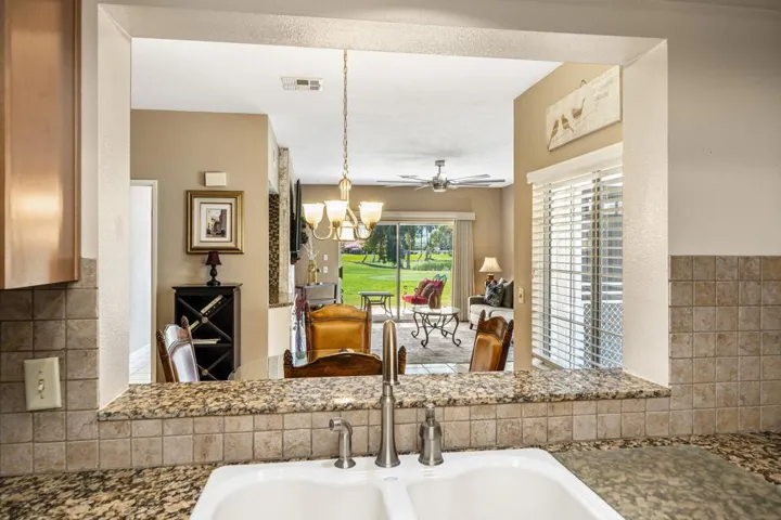 20-web-or-mls-CBDesertFalls_OPMG_0525_02