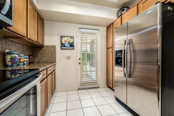 22-web-or-mls-CBDesertFalls_OPMG_0525_02