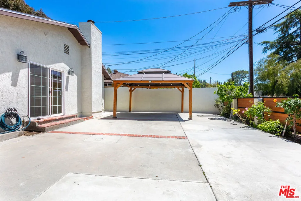 7001 Beckett Street, Tujunga, California 91042 home-pic-16