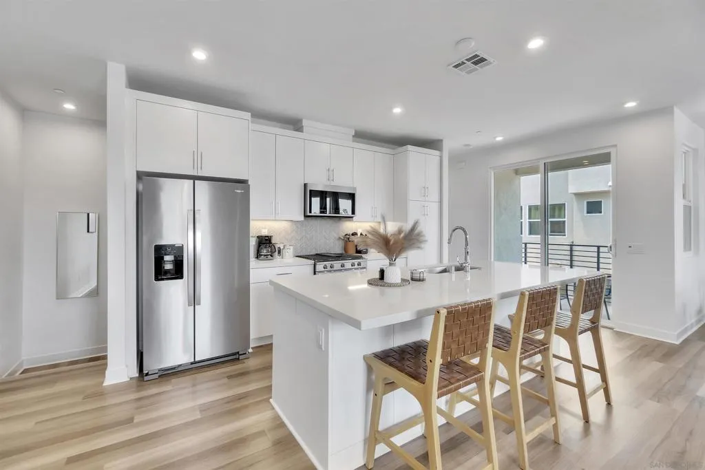 1531 W Bushell, Anaheim, California 92805 home-pic-1