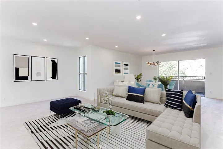 6752 Hillpark Drive 301, Los Angeles, California 90068