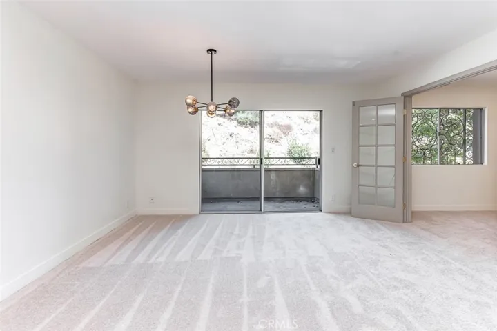 6752 Hillpark Drive 301, Los Angeles, California 90068