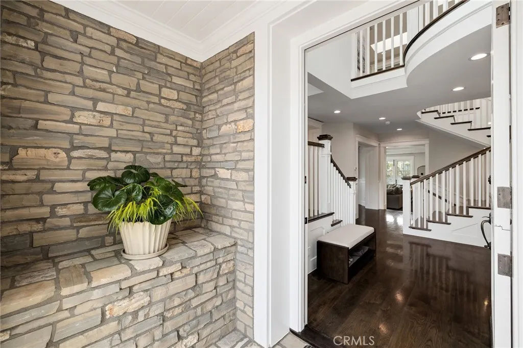 2711 Elm Avenue, Manhattan Beach, California 90266 home-pic-4