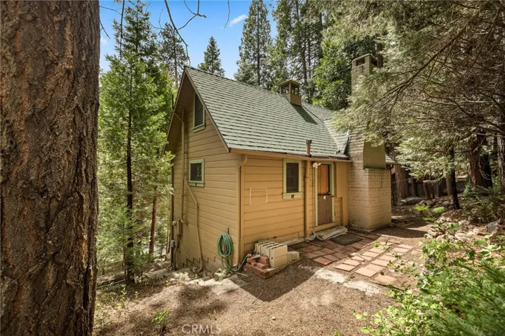 27036 State Highway 189, Blue Jay, California 92317
