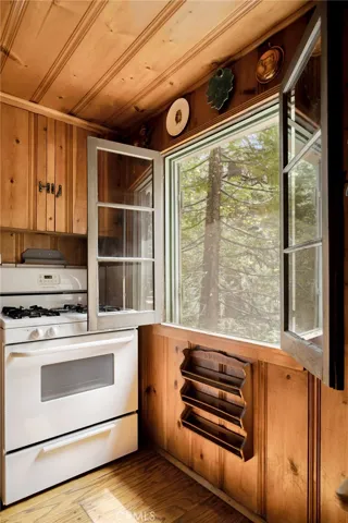 27036 State Highway 189, Blue Jay, California 92317
