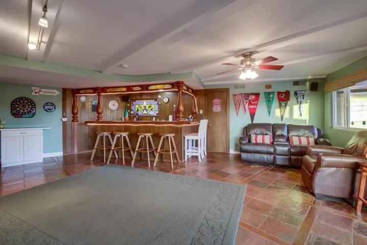 Huge family room/game room/bar!