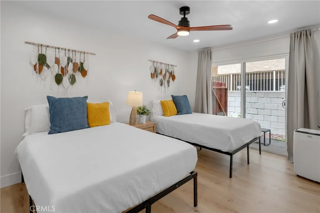 1075 Molino Avenue D, Long Beach, California 90804 home-pic-27