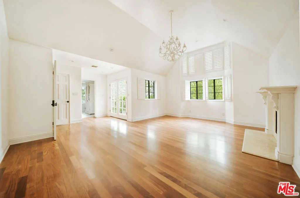 16161 Sky Ranch Road, Canyon Country, California 91387 home-pic-8