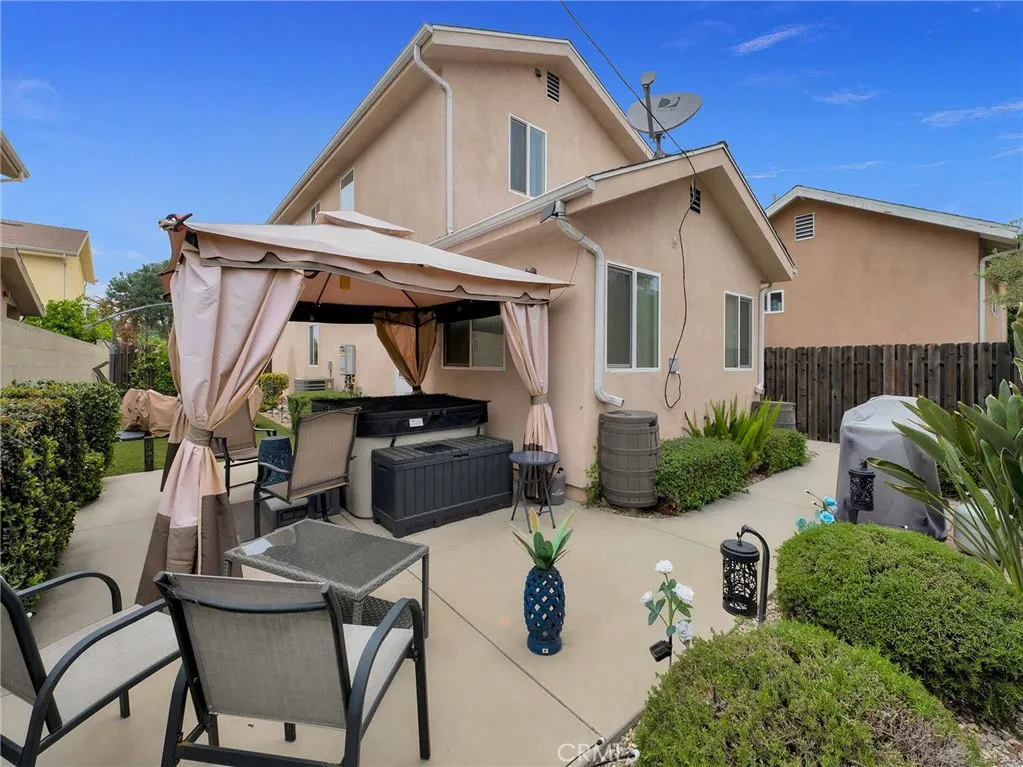 10720 Saticoy Street, Sun Valley, California 91352 home-pic-7