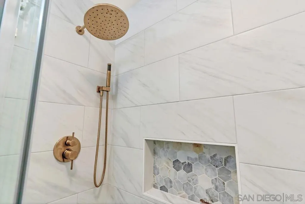 2600 Torrey Pines Rd B17, La Jolla, California 92037 home-pic-19