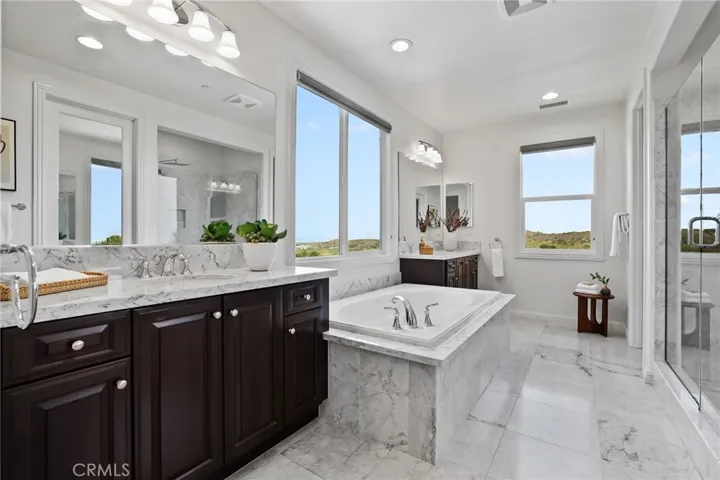 28 Dogwood, Lake Forest, California 92630