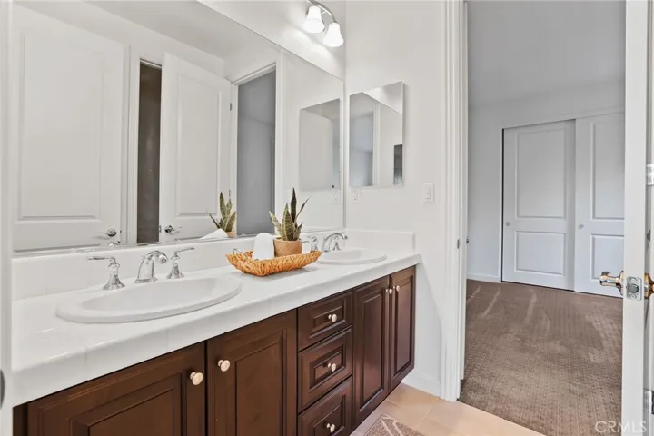 28 Dogwood, Lake Forest, California 92630