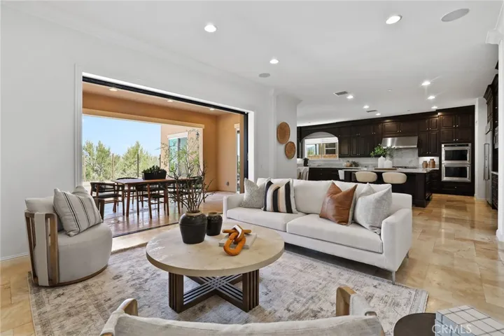 28 Dogwood, Lake Forest, California 92630