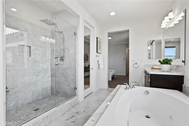 28 Dogwood, Lake Forest, California 92630
