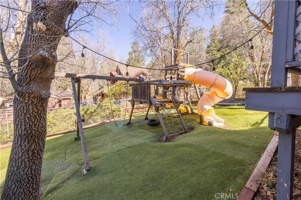 863 Ford Lane, Big Bear Lake, California 92315 home-pic-19