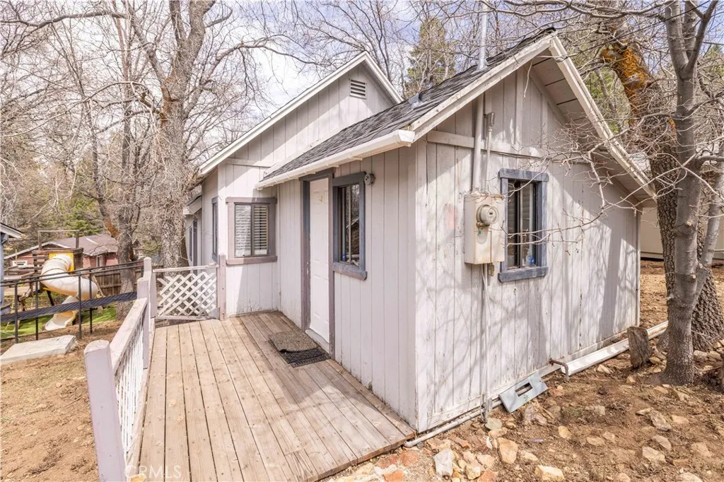 863 Ford Lane, Big Bear Lake, California 92315 home-pic-23