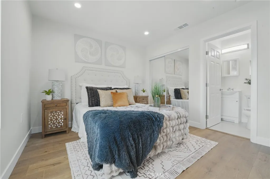 8142 Vantage Avenue, North Hollywood, California 91605 home-pic-7