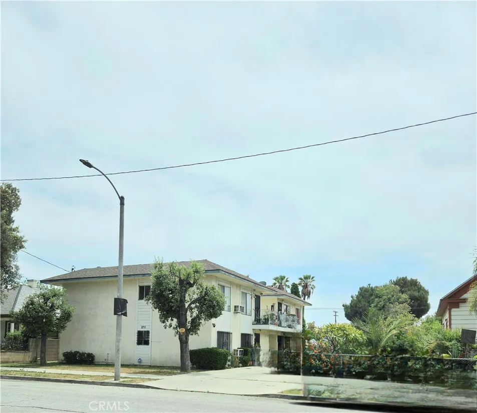270 E 6th Street, Pomona, California 91766, ,Residential Income,For Sale,6th,CV25105233