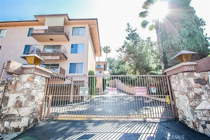 1517 E Garfield Avenue 94, Glendale, California 91205