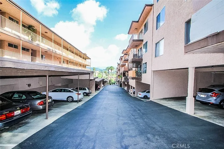 1517 E Garfield Avenue 94, Glendale, California 91205